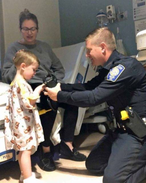 He only wanted to give my son a smile—But what he handed him left me shak:ng