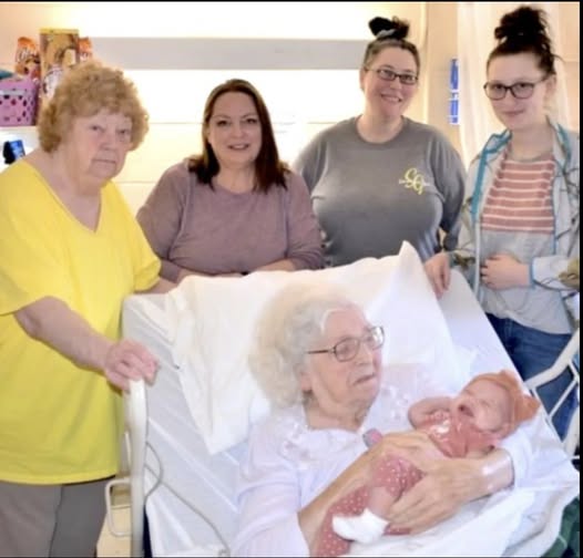 A 98-year-old matriarch captures a rare moment with all 6 generations of her family